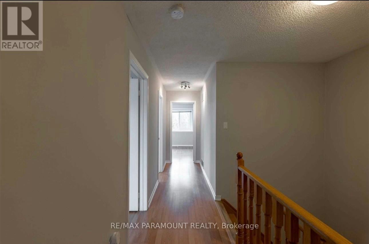 26 Ural Circle, Brampton, ON, L6R 1H3 - 7