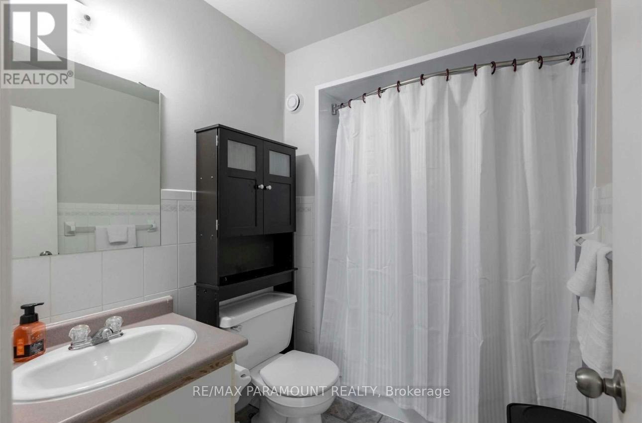 26 Ural Circle, Brampton, ON, L6R 1H3 - 10