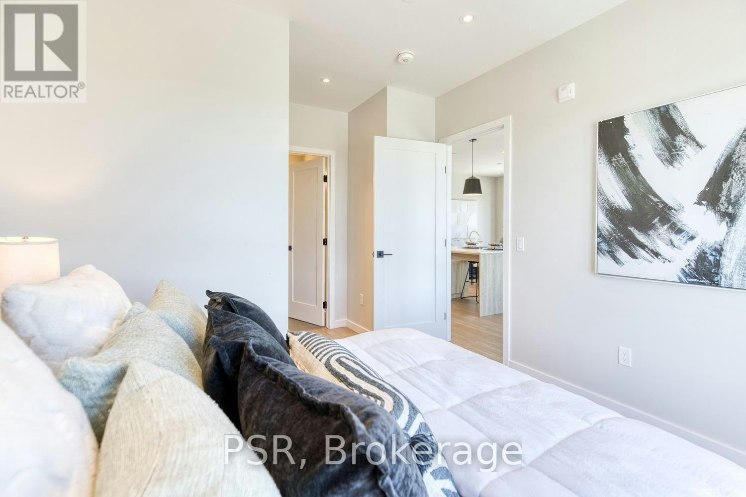 217-150 Hollywood Court, Cambridge, ON, N1R 0E6 - 17