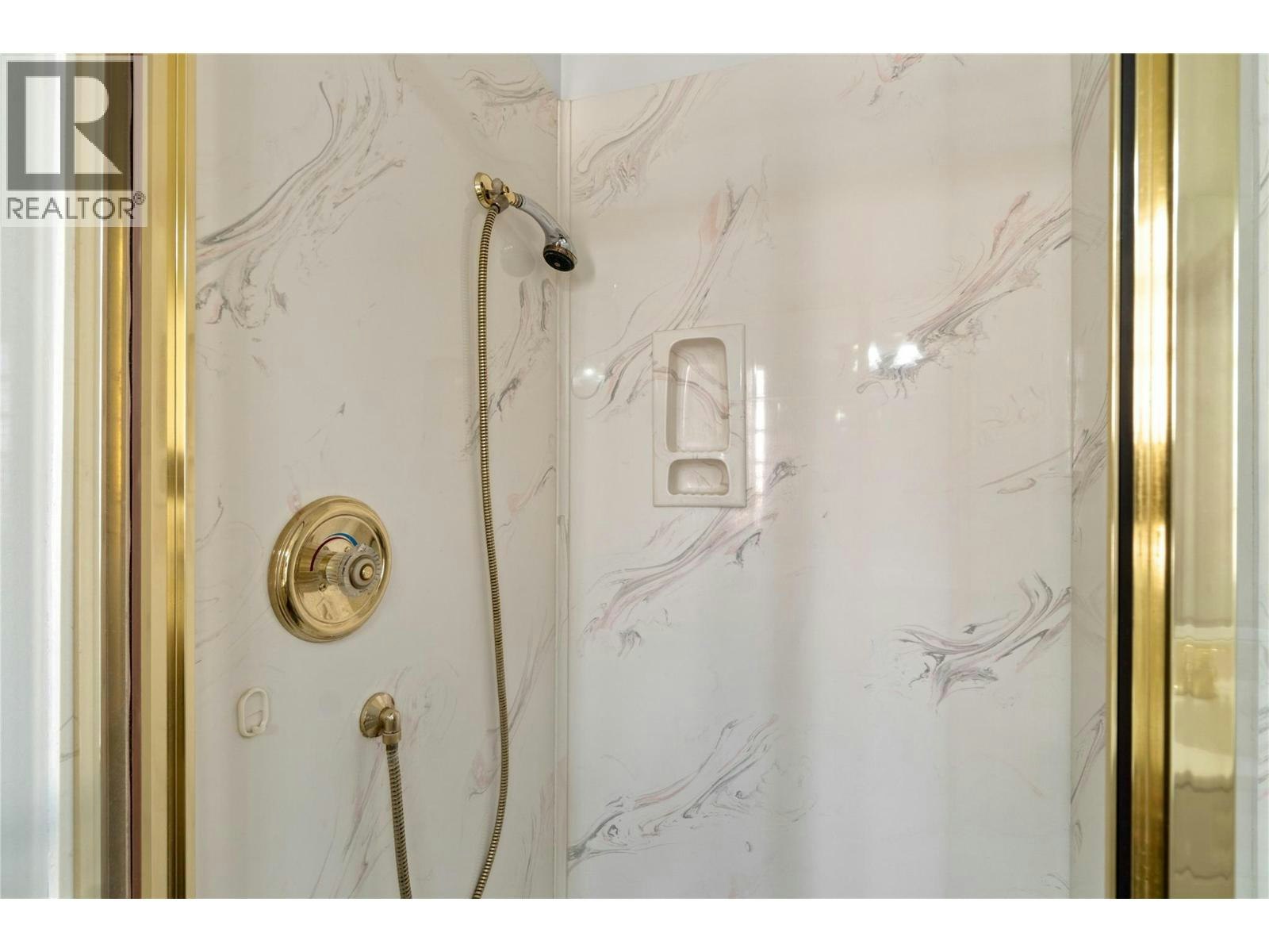 803-15 Hudson's Bay Trail, Kamloops, BC, V2C 6S6 - 24