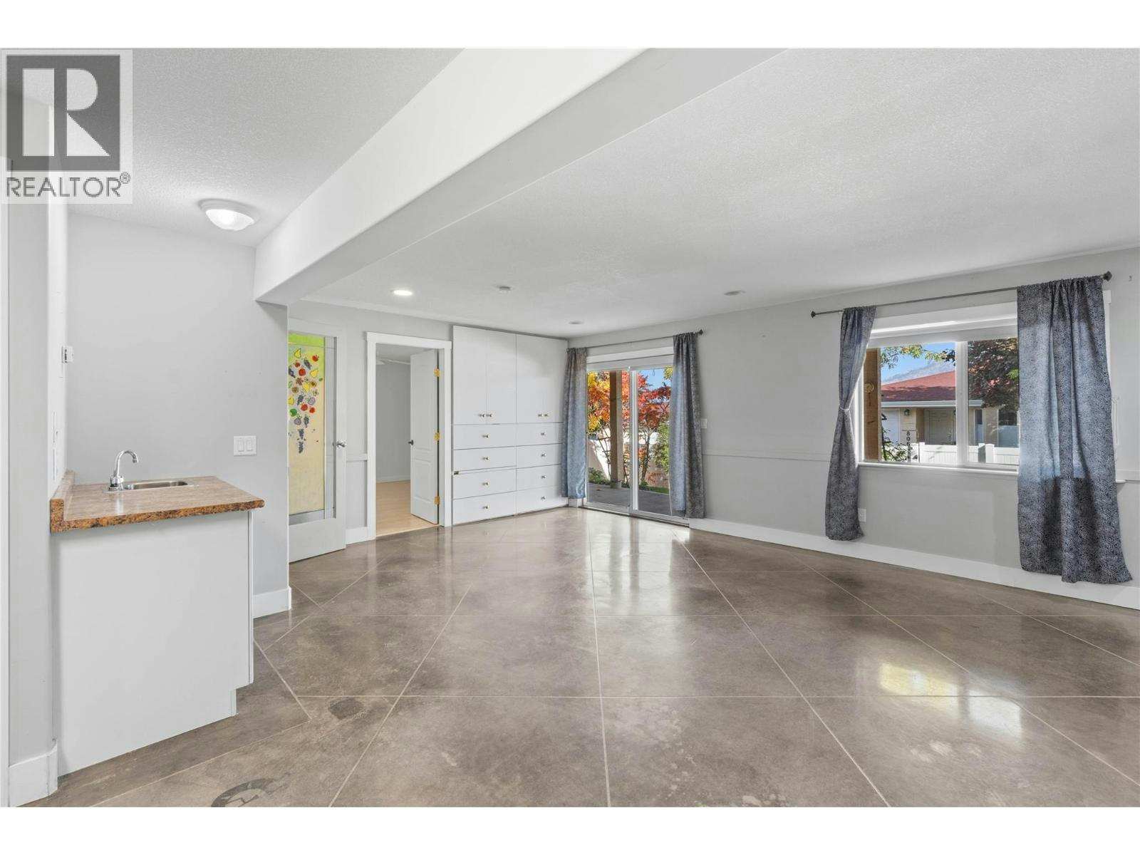 803-15 Hudson's Bay Trail, Kamloops, BC, V2C 6S6 - 35