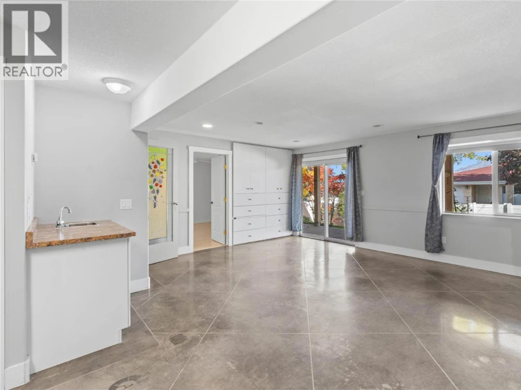 803-15 Hudson's Bay Trail, Kamloops, BC, V2C 6S6 - 35