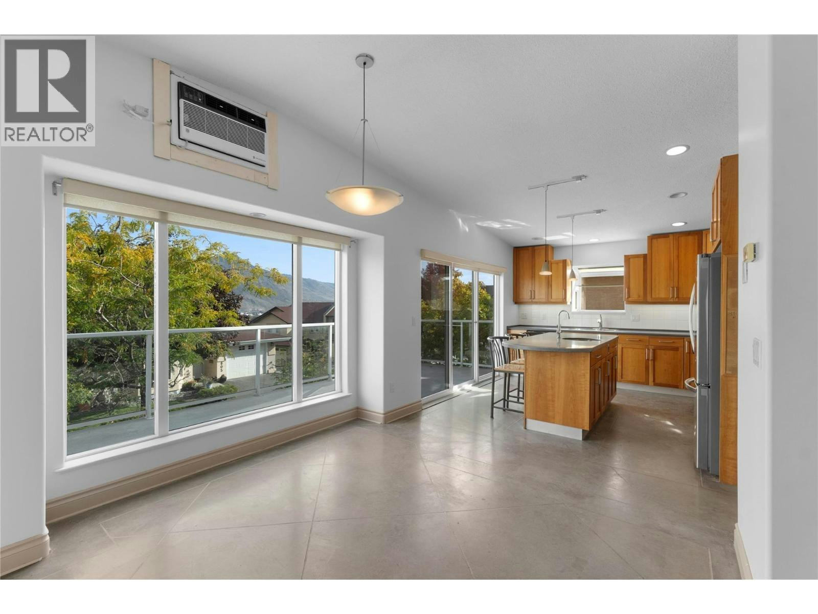 803-15 Hudson's Bay Trail, Kamloops, BC, V2C 6S6 - 10