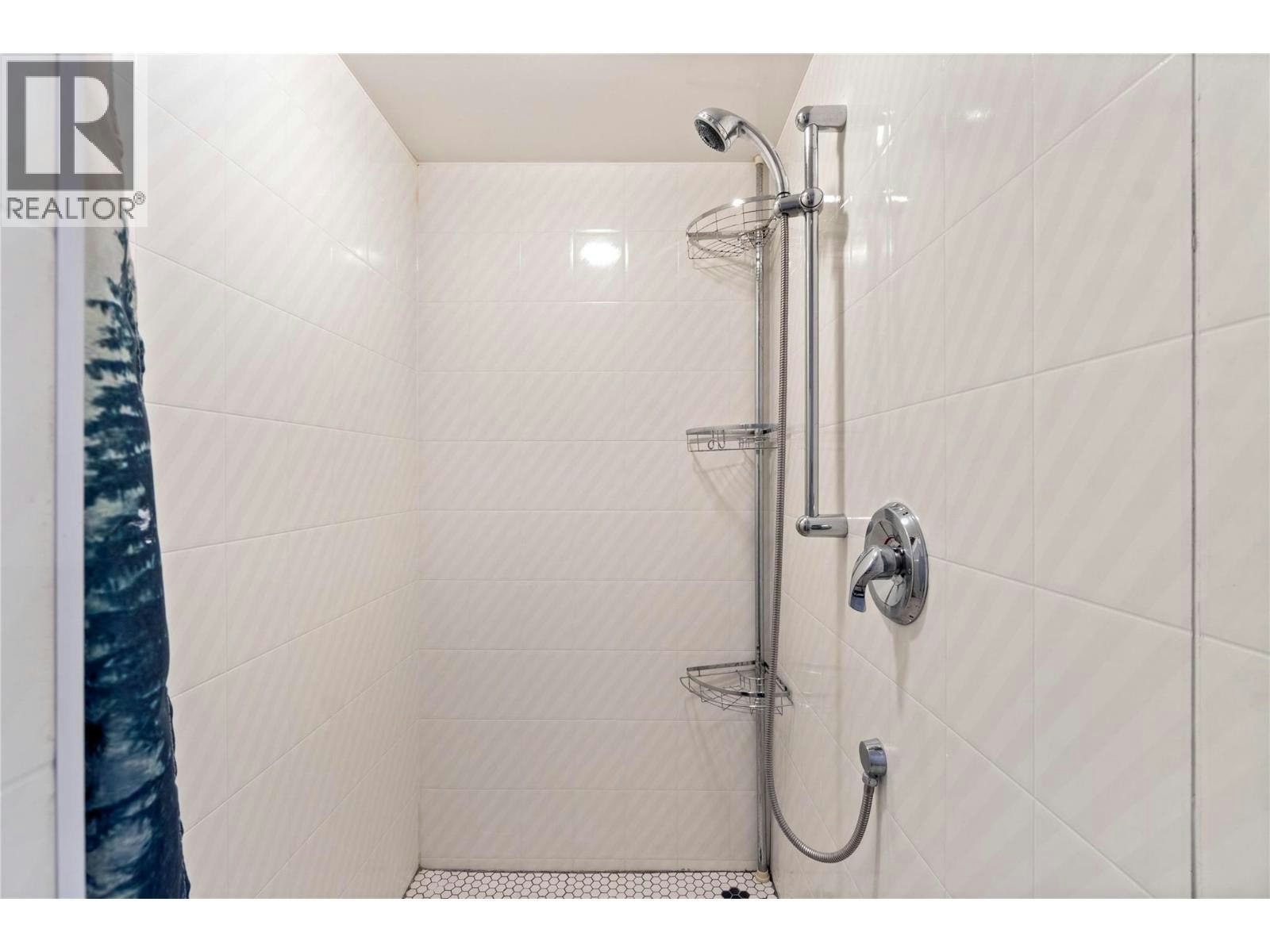 803-15 Hudson's Bay Trail, Kamloops, BC, V2C 6S6 - 42