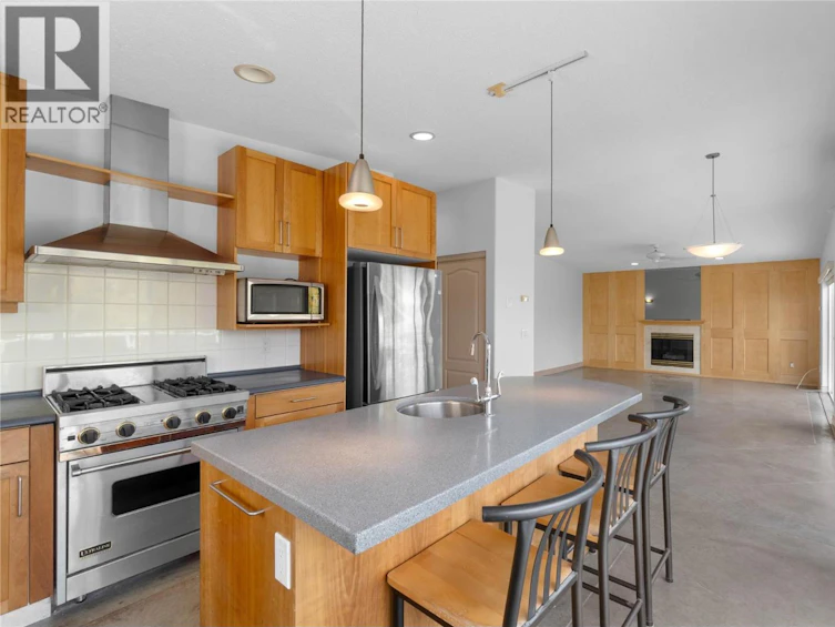 803-15 Hudson's Bay Trail, Kamloops, BC, V2C 6S6 - 11