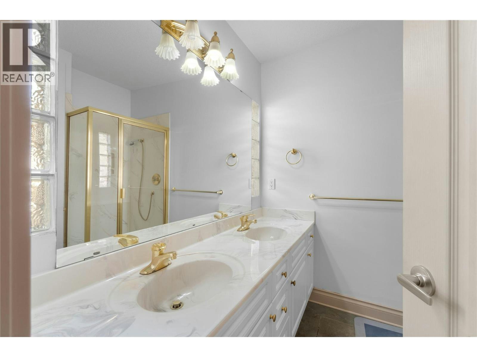 803-15 Hudson's Bay Trail, Kamloops, BC, V2C 6S6 - 23