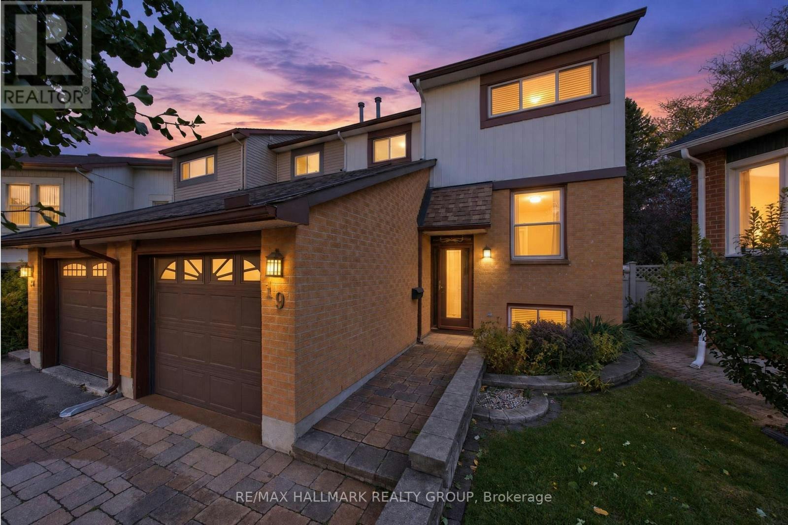 19 Fallow Court, Ottawa, ON, K1T 1W8