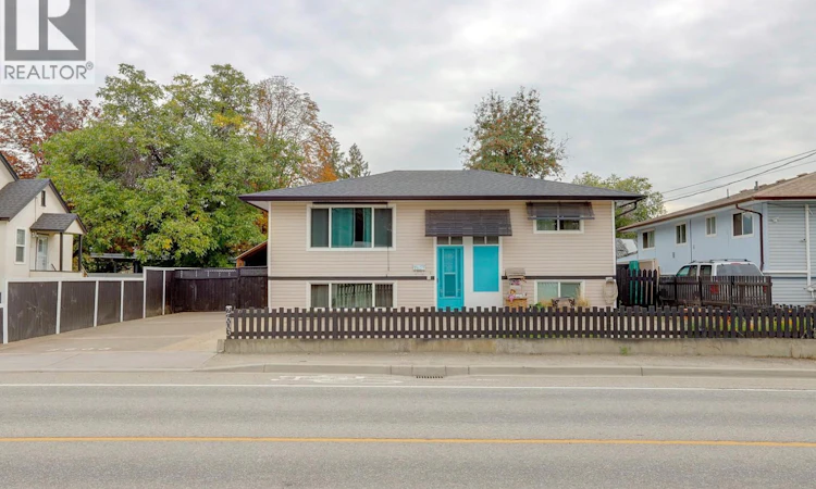 2603 41 Street