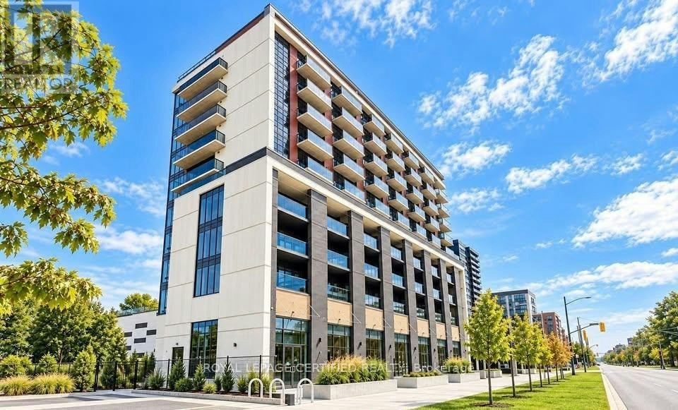 818-2825 Jane Street, Toronto, ON, M3N 2J5 - 2