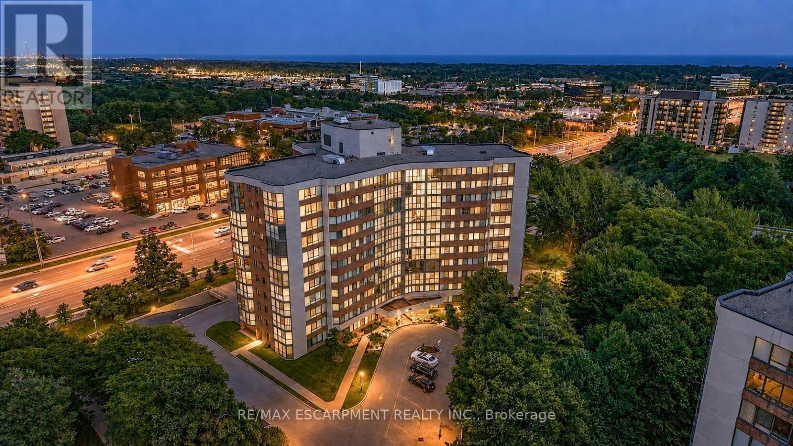202-1230 Marlborough Court, Oakville, ON, L6H 3K6
