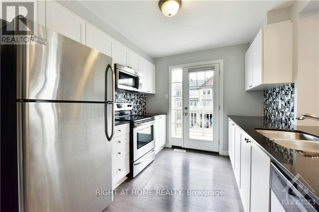 128 Grenadine Street, Ottawa, ON, K2S 0P1