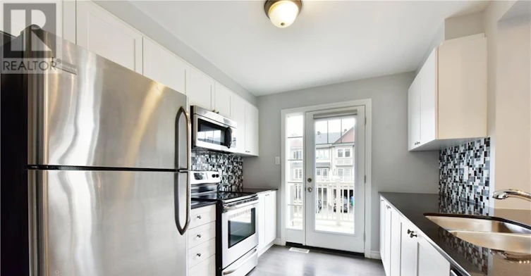 128 Grenadine Street, Ottawa, ON, K2S 0P1