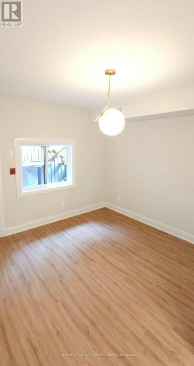 3-35 Monk Street, Ottawa, ON, K1S 3Y7 5