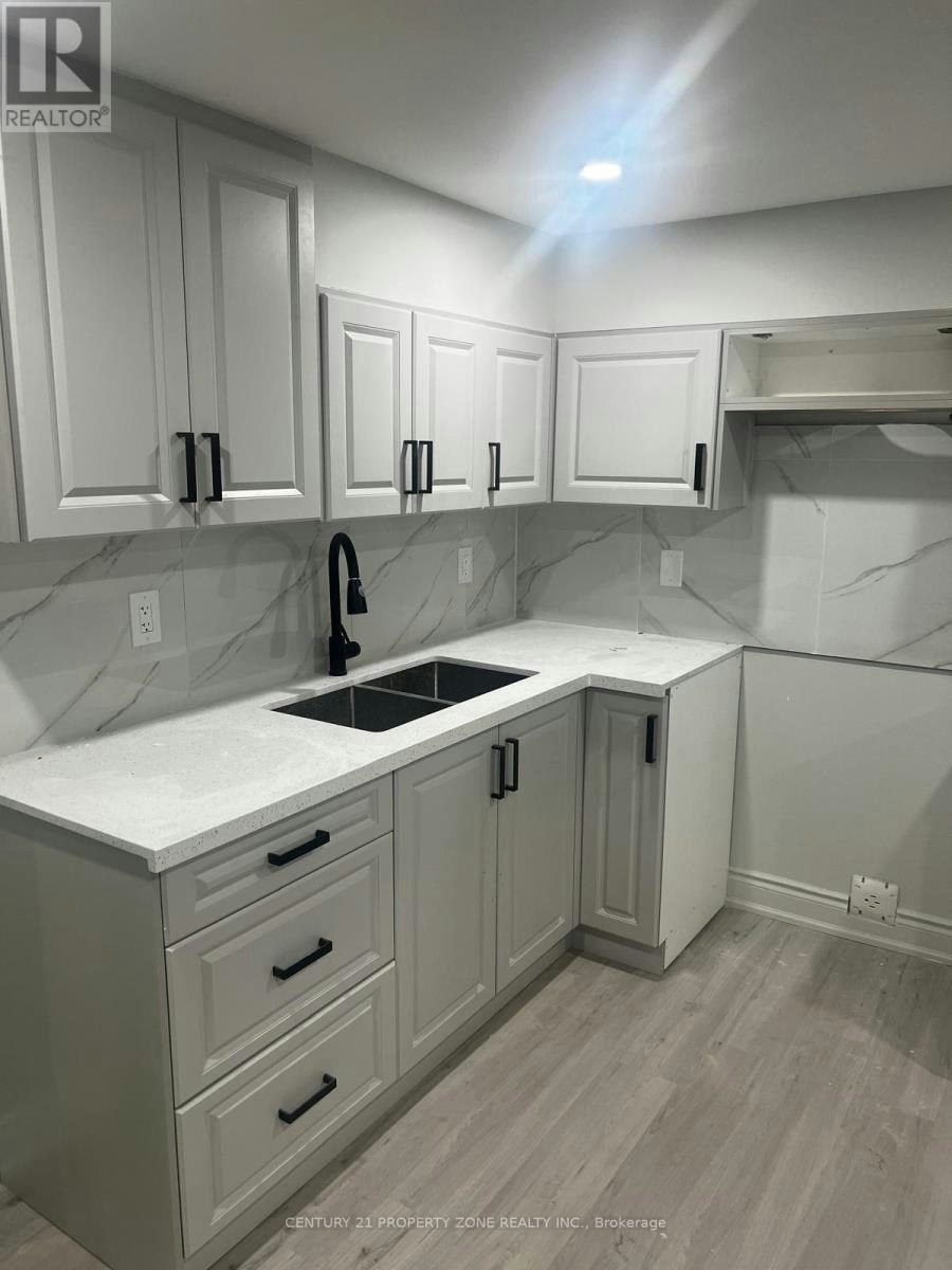 68 Merton Road, Brampton, ON, L6V 2V6 4