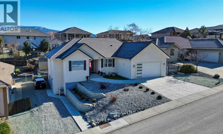 3807 Fairwinds Drive
