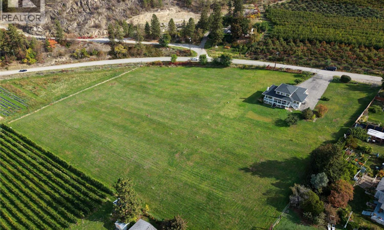 3925 North Naramata Road