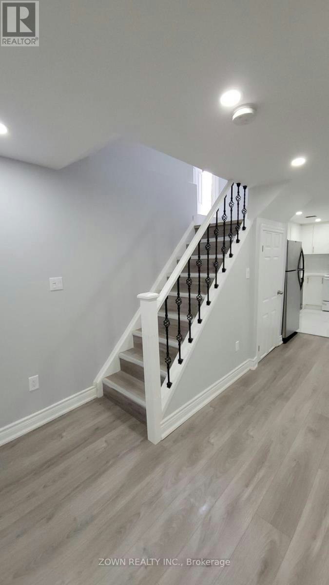 1668 Portland Court, Pickering, ON, L1V 5L4 - 3