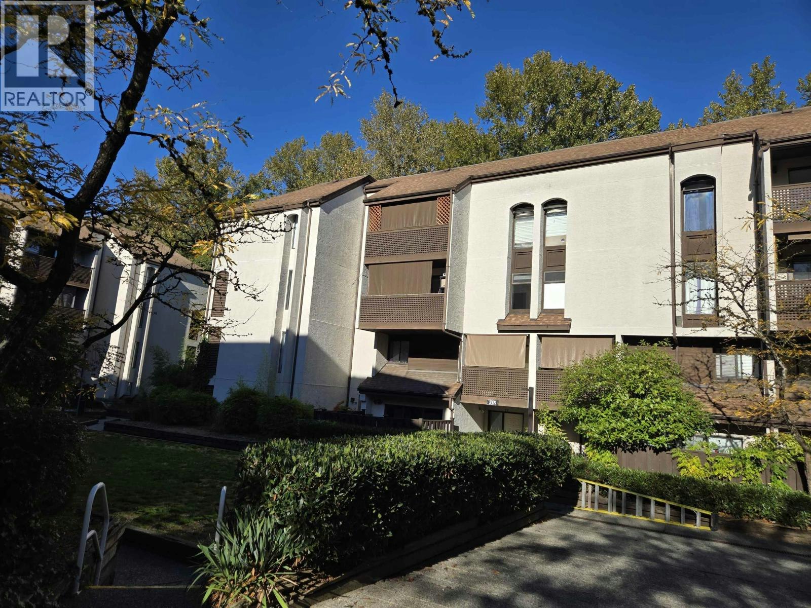 21-365 Ginger Drive, New Westminster, BC, V3L 5L5