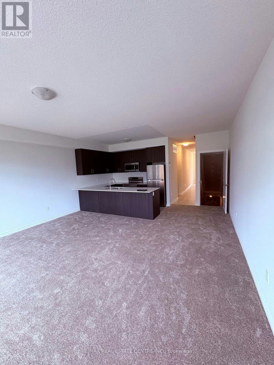 8 Elite Crescent, Hamilton, ON, N3W 0L1 - 4