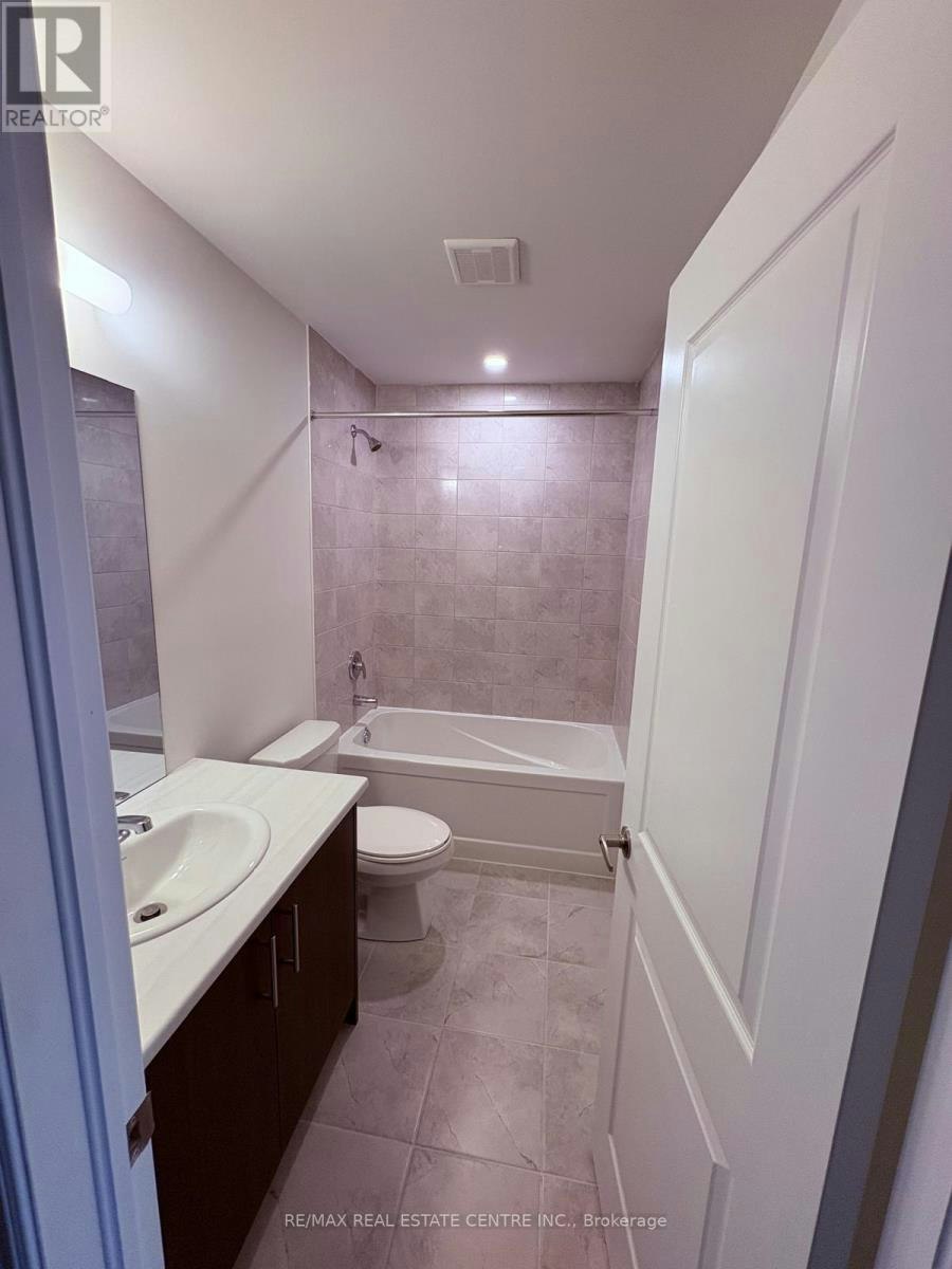 8 Elite Crescent, Hamilton, ON, N3W 0L1 - 12