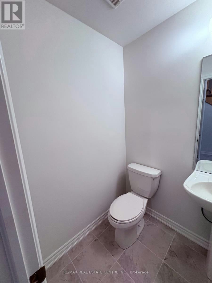 8 Elite Crescent, Hamilton, ON, N3W 0L1 - 6