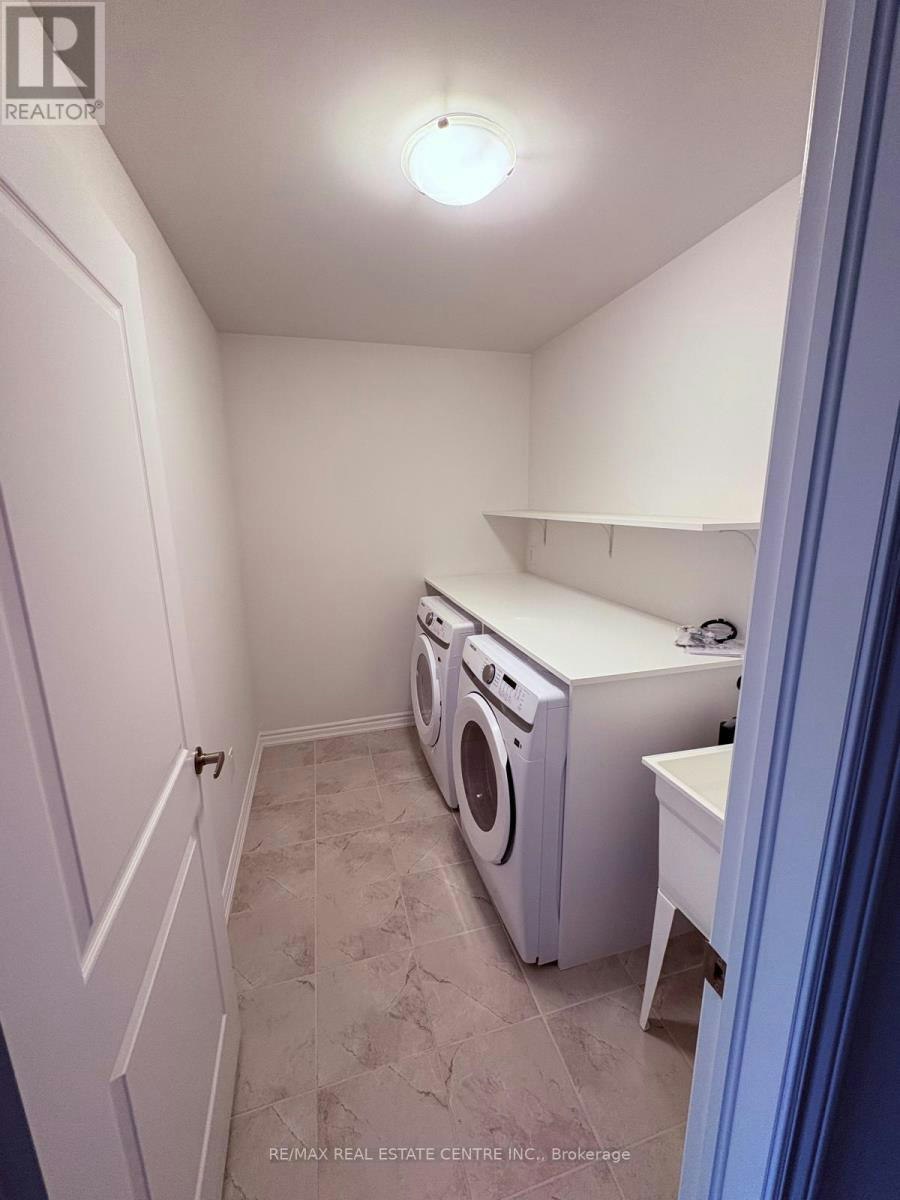 8 Elite Crescent, Hamilton, ON, N3W 0L1 - 17