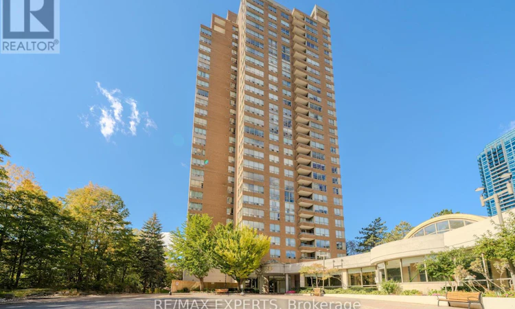 802-215 Wynford Drive