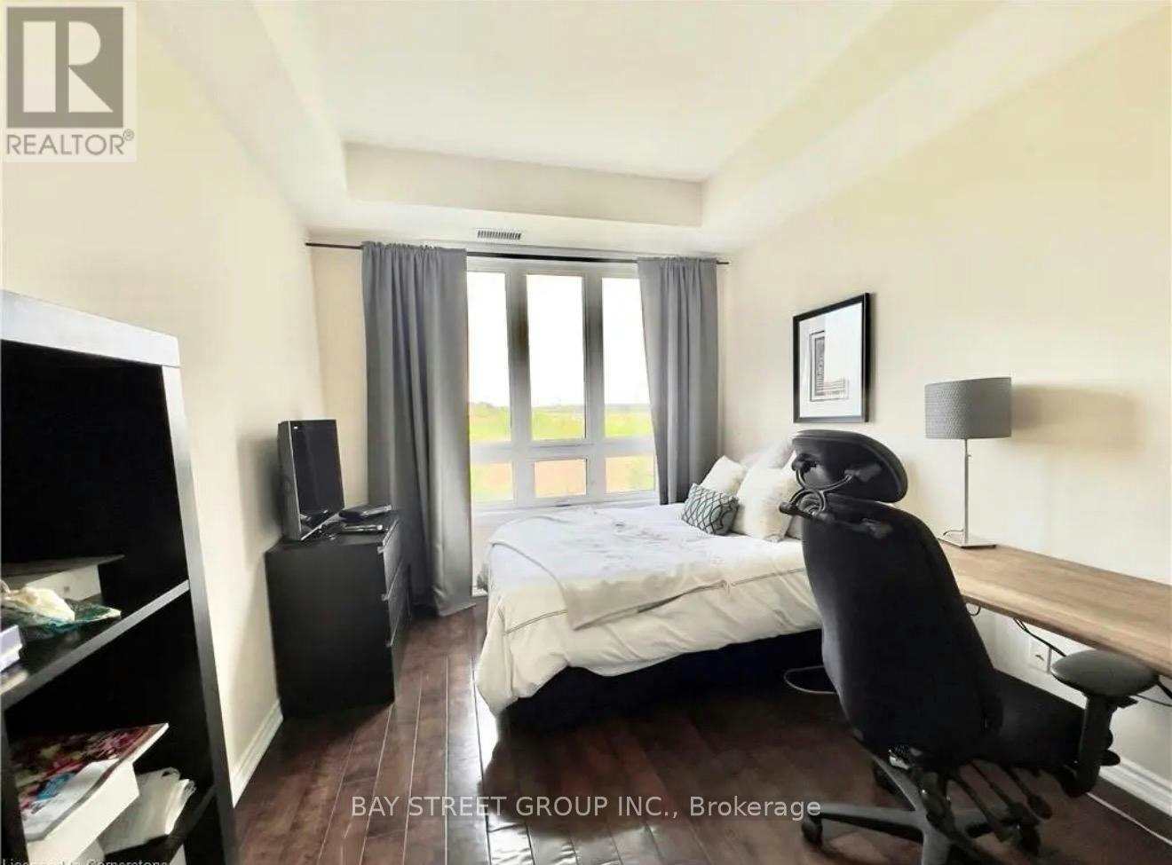 210-5327 Upper Middle Road, Burlington, ON, L7L 0E9 - 5