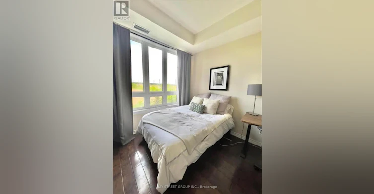 210-5327 Upper Middle Road, Burlington, ON, L7L 0E9 - 4