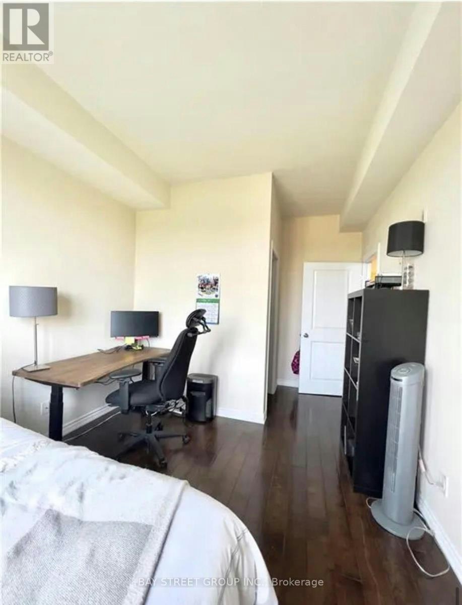 210-5327 Upper Middle Road, Burlington, ON, L7L 0E9 - 3