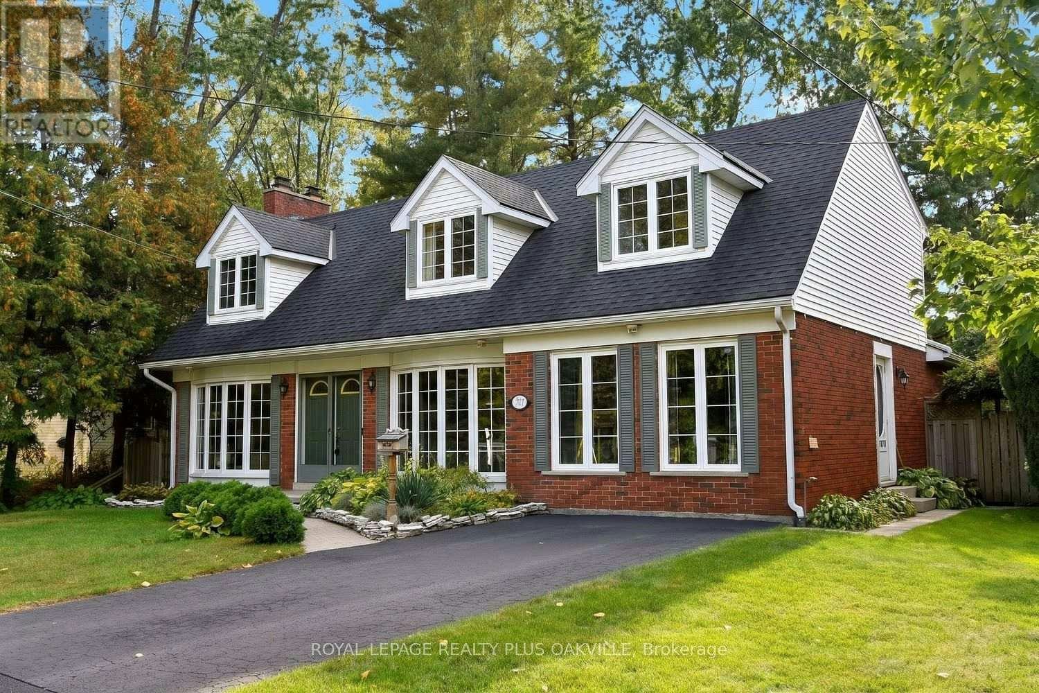274 Belvenia Road, Burlington, ON, L7L 2G4