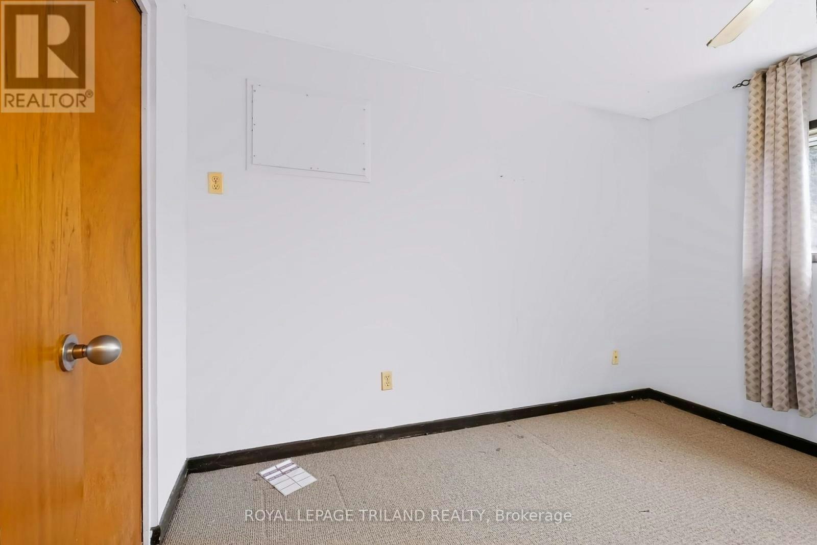 1-25 Edgeware Road SOUTH, St. Thomas, ON, N5P 2H1 - 8