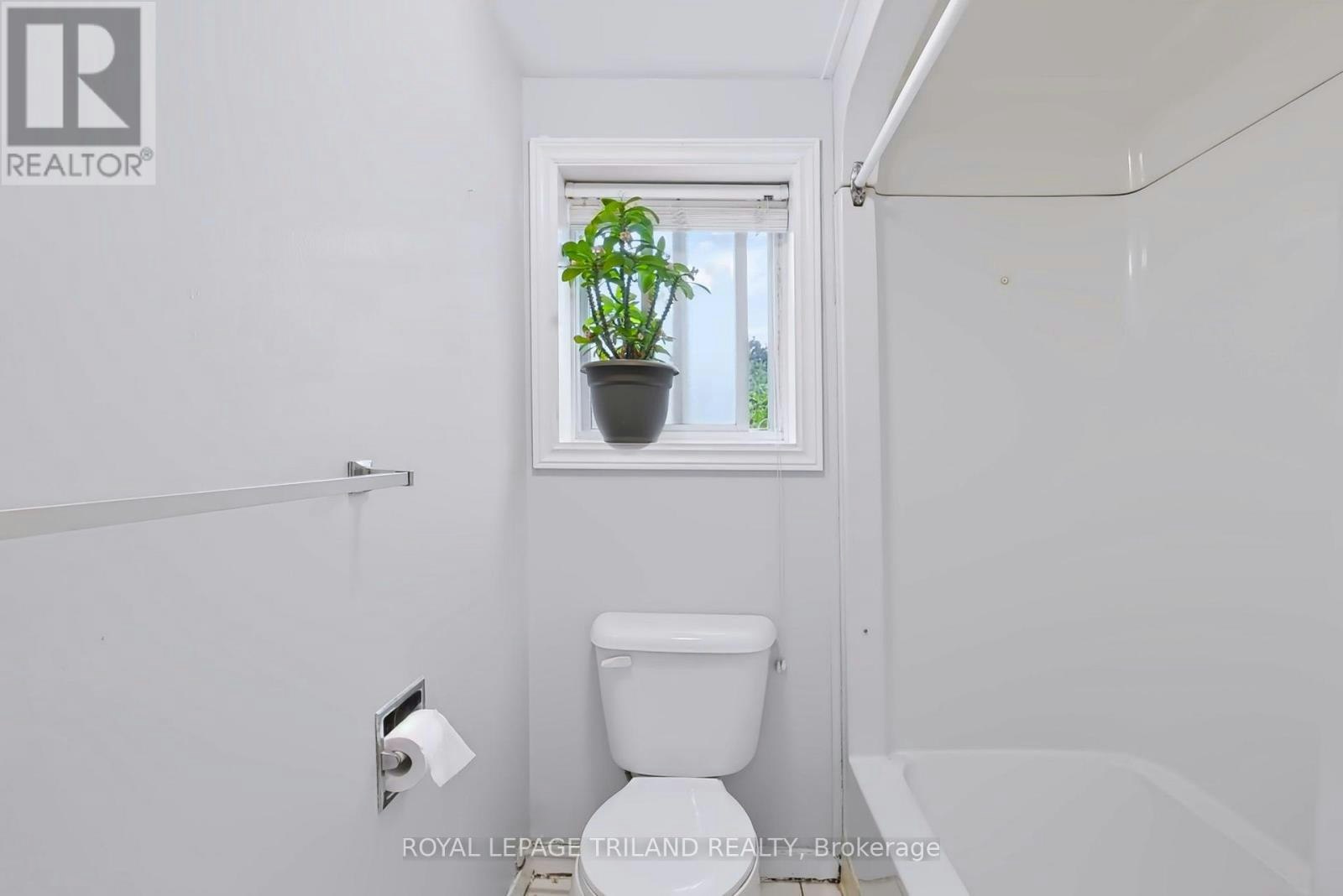 1-25 Edgeware Road SOUTH, St. Thomas, ON, N5P 2H1 - 12