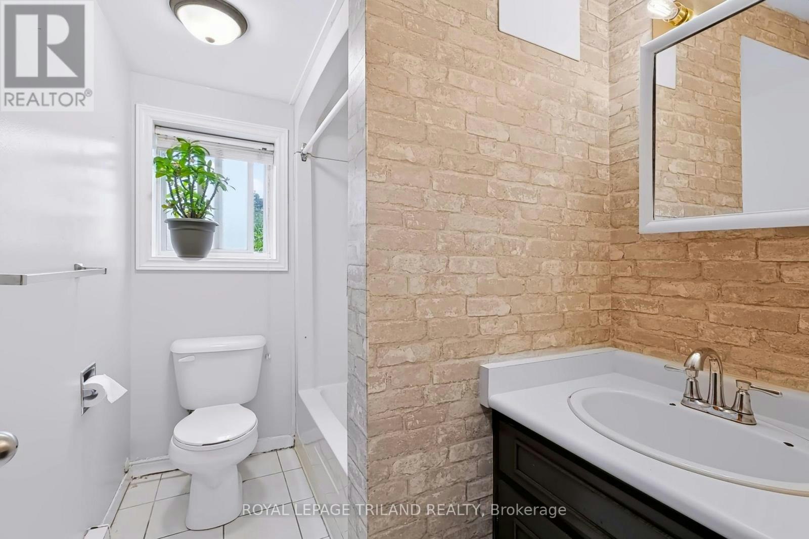 1-25 Edgeware Road SOUTH, St. Thomas, ON, N5P 2H1 - 11