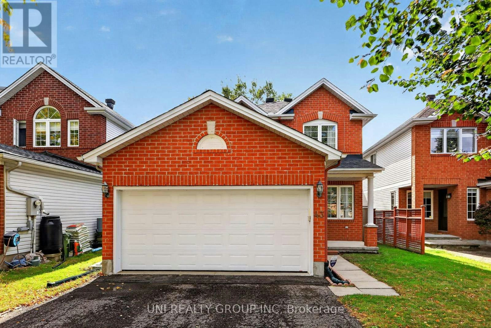 43 Crystal Park Crescent, Ottawa, ON, K2C 4A3