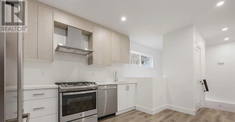 5-14 Hatfield Crescent, Toronto, ON, M9W 2R8