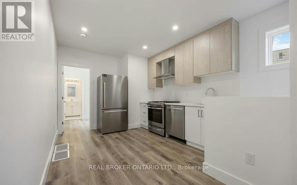 5-14 Hatfield Crescent, Toronto, ON, M9W 2R8 - 3