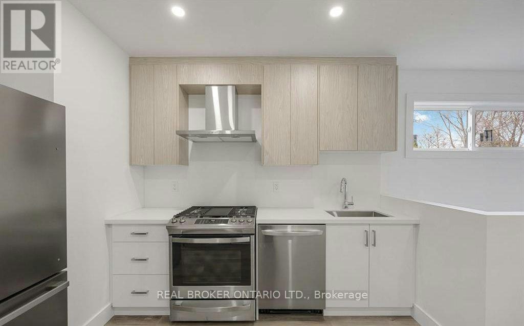 5-14 Hatfield Crescent, Toronto, ON, M9W 2R8 - 2