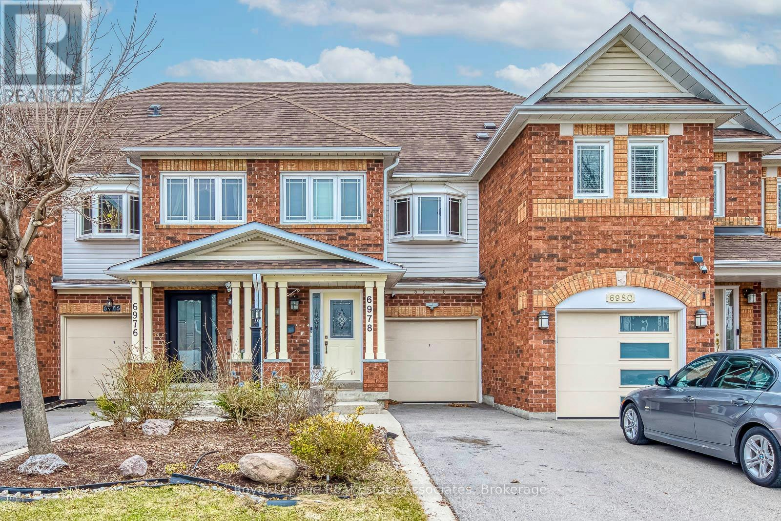 6978 Lisanne Court, Mississauga, ON, L5N 6Z7