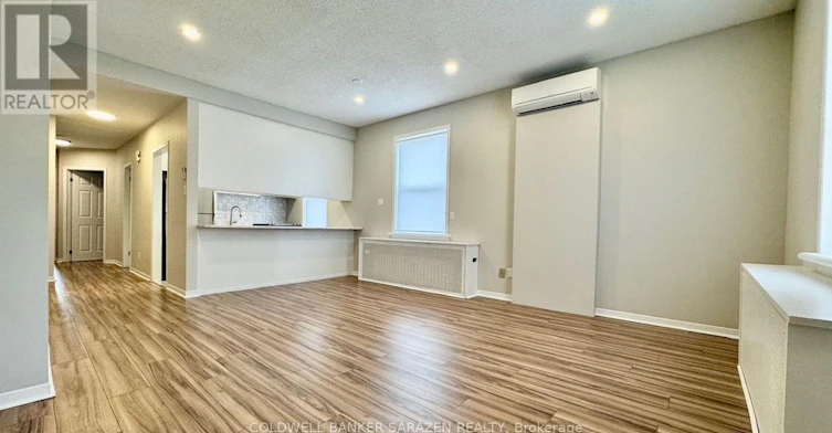4-58 Parent Avenue, Ottawa, ON, K1N 7A8 - 2