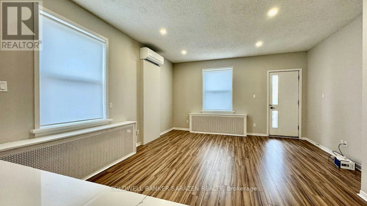 4-58 Parent Avenue, Ottawa, ON, K1N 7A8 3