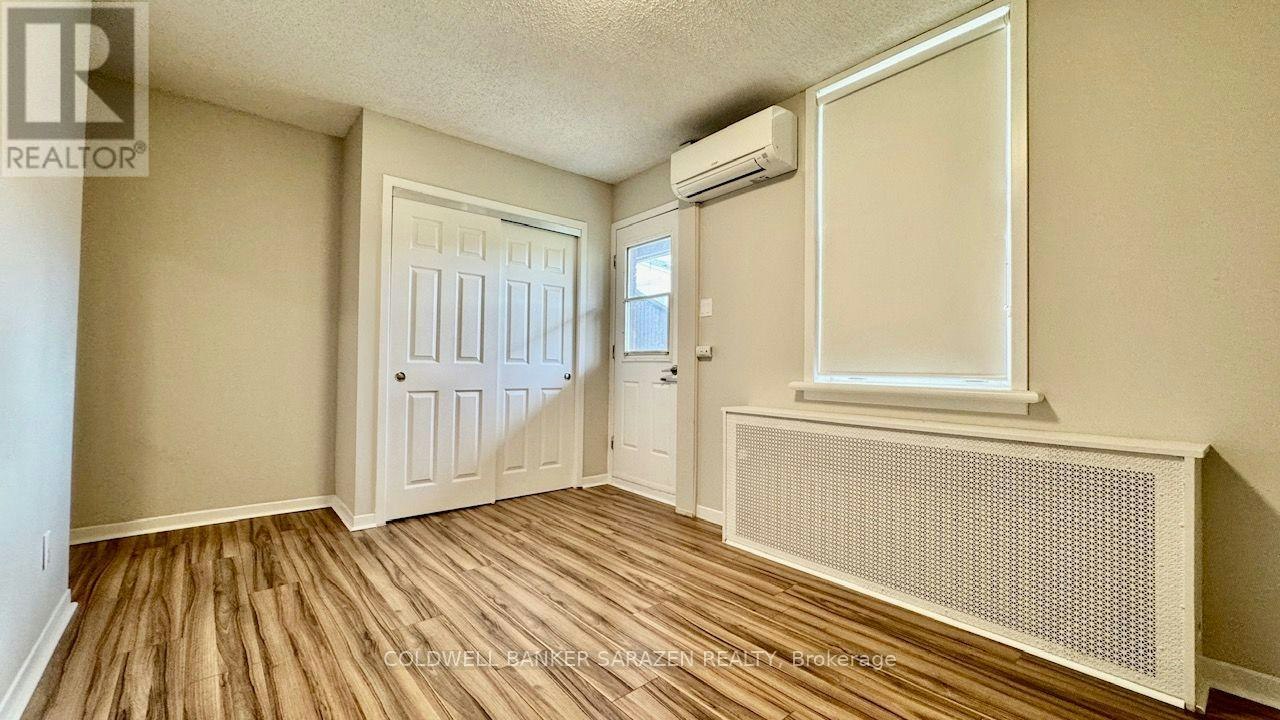 4-58 Parent Avenue, Ottawa, ON, K1N 7A8 5
