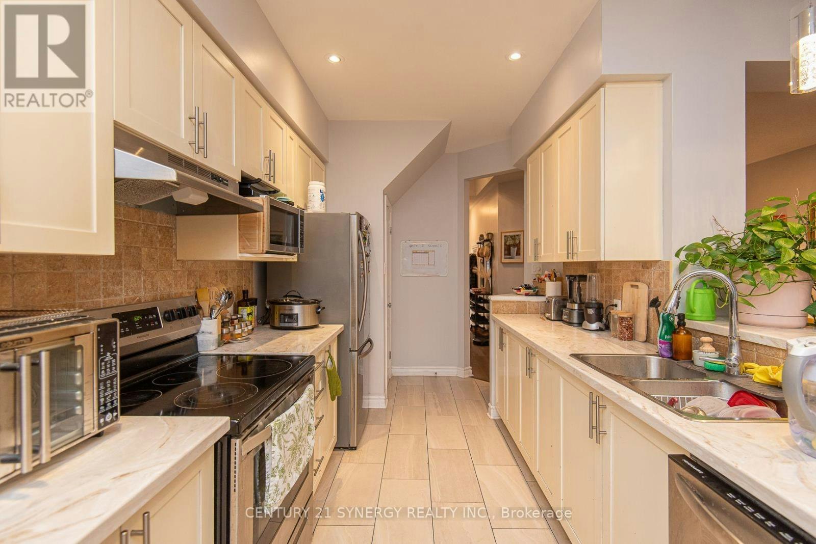 2025 Pennyroyal Crescent, Ottawa, ON, K4A 0S7 - 10