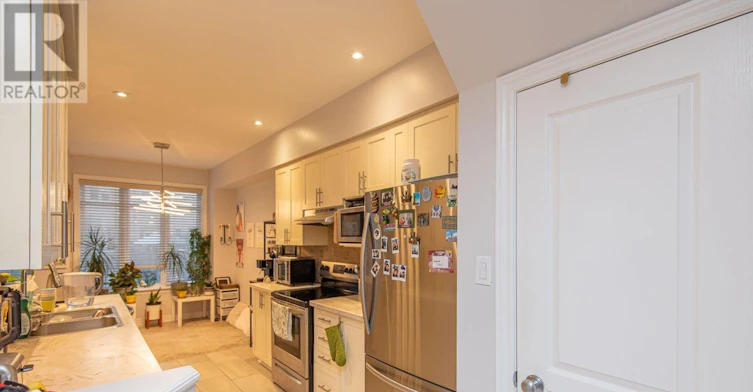 2025 Pennyroyal Crescent, Ottawa, ON, K4A 0S7 - 6
