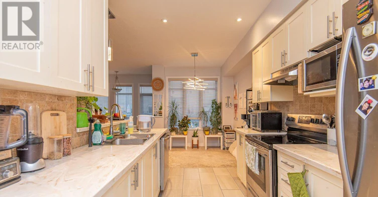 2025 Pennyroyal Crescent, Ottawa, ON, K4A 0S7 - 7