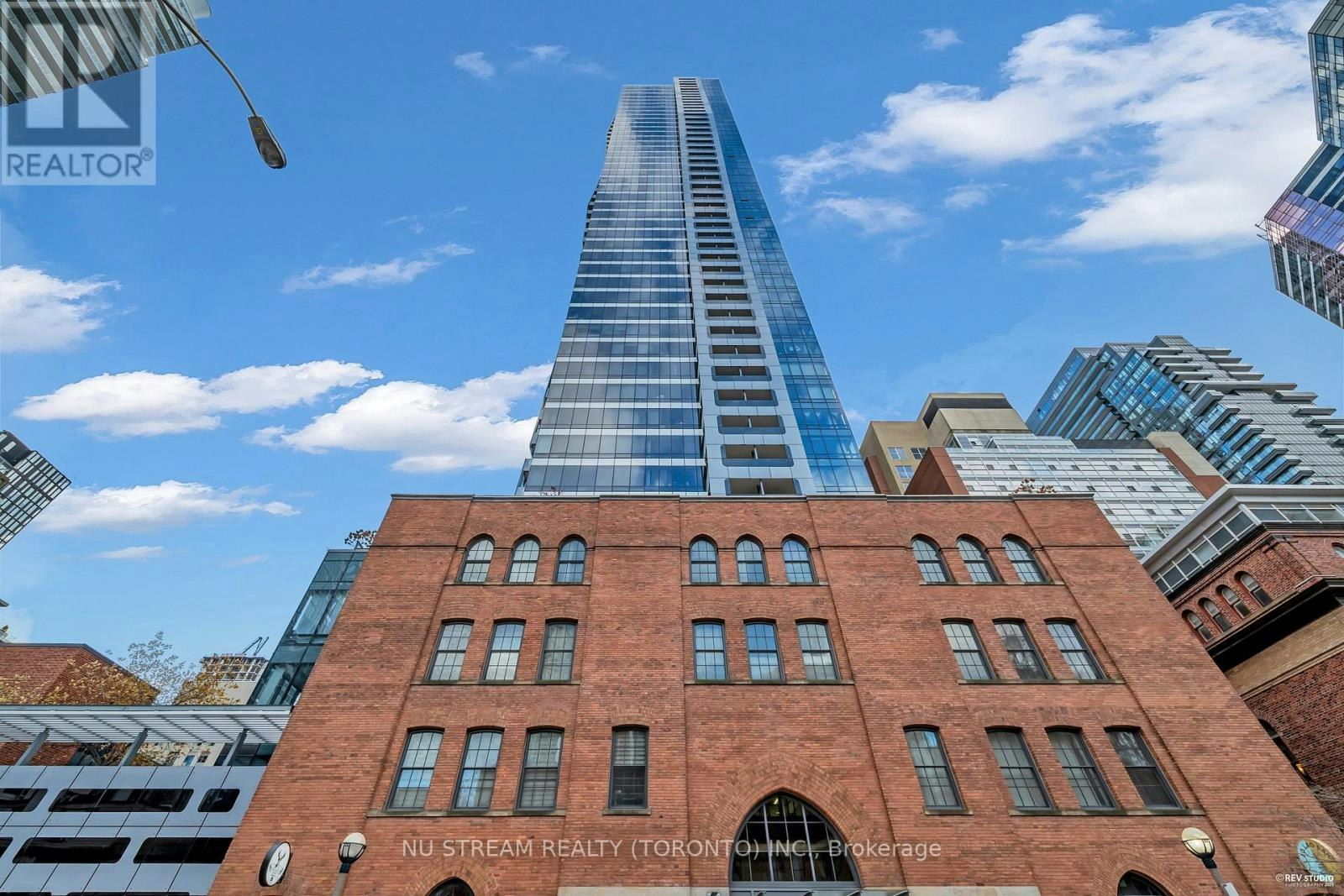 4806-5 St Joseph Street, Toronto, ON, M4Y 1J6