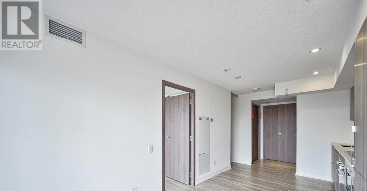 1916-17 Bathurst Street, Toronto, ON, M5V 0N1 - 16