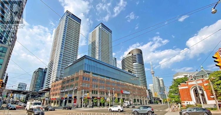 1916-17 Bathurst Street, Toronto, ON, M5V 0N1