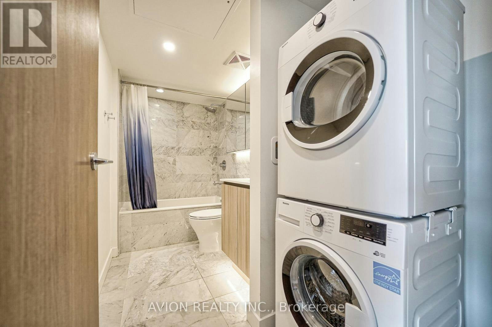 1916-17 Bathurst Street, Toronto, ON, M5V 0N1 - 4