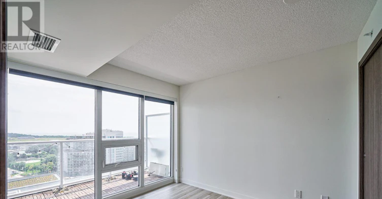 1916-17 Bathurst Street, Toronto, ON, M5V 0N1 - 17